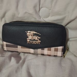 Burberry Women's Large Wallet